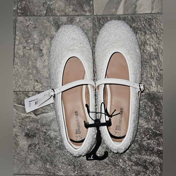 No Boundaries Shoes - No Boundaries Women's Faux Shearling Mary Jane Flats Size 7.5 NWT